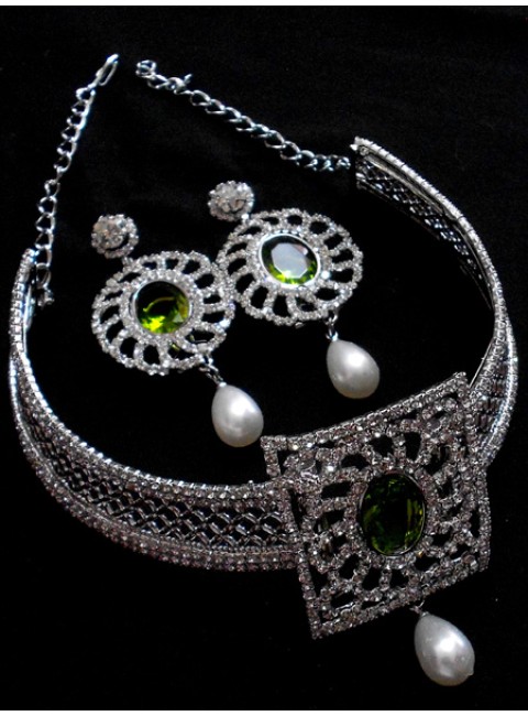 Choker Necklace Set